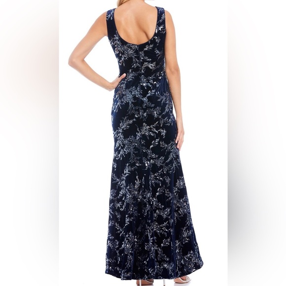 ELIZA J Sequin Embellished Evening Gown Navy Size 4 Mermaid Sequins Velour - Picture 8 of 15